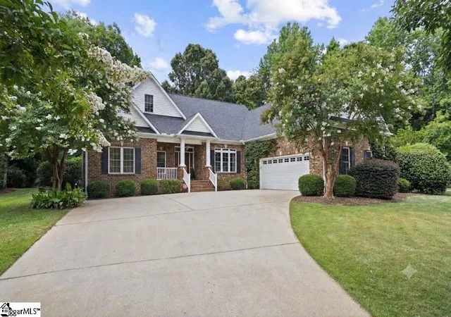 Photo 1 of Single family home for sale at 21 Brannons View Dr, Taylors, SC 29687 | MLS# 1595143 | Listing updated on 2026-09-12