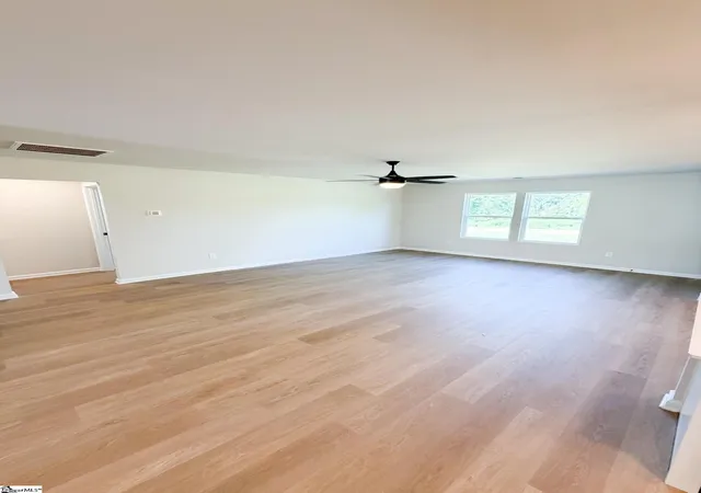 Photo 3 of Single family home for sale at 17952 Hwy 101 S, Gray Court, SC 29645 | MLS# 1590043 | Listing updated on 2026-10-04