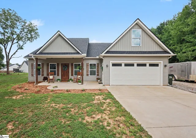 Homes for sale in Greer, SC | 3807 Camp Rd, Greer, SC 29651 | MLS# 1597159