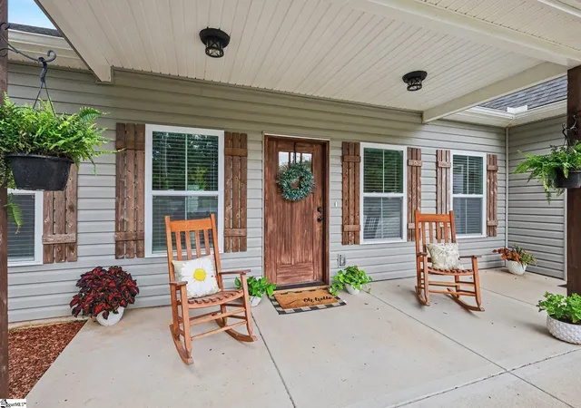 Photo 2 of Single family home for sale at 3807 Camp Rd, Greer, SC 29651 | MLS# 1597159 | Listing updated on 2026-08-21