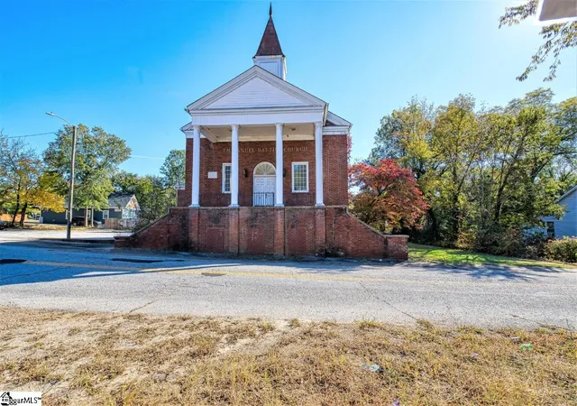 Photo 1 of Sale Pending at 14 Deering St, Greenville, SC 29605 | MLS# 1599910 | Listing updated on 2026-08-05