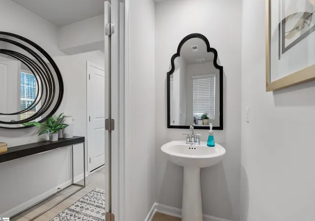 Photo 4 of Townhouse for sale at 608 Curry Ct, Spartanburg, SC 29301 | MLS# 1578475 | Listing updated on 2026-09-17
