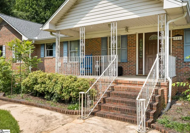 3rd image of 111 Shore Line Dr, Anderson, SC 29626 | MLS# 1597597