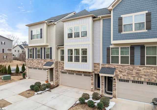 Photo 3 of Townhouse for sale at 23 Questover Dr, Greenville, SC 29607 | MLS# 1597771 | Listing updated on 2026-08-11