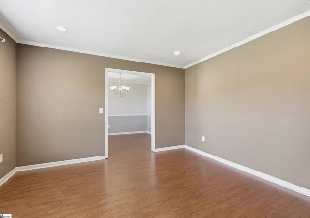 Photo 3 of Single family home for sale at 2 Brushy Creek Rdg, Taylors, SC 29687 | MLS# 1594960 | Listing updated on 2026-09-16