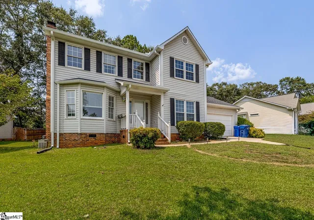 Photo 2 of Single family home for sale at 10 Hyde Park Ln, Mauldin, SC 29662 | MLS# 1599438 | Listing updated on 2026-09-08