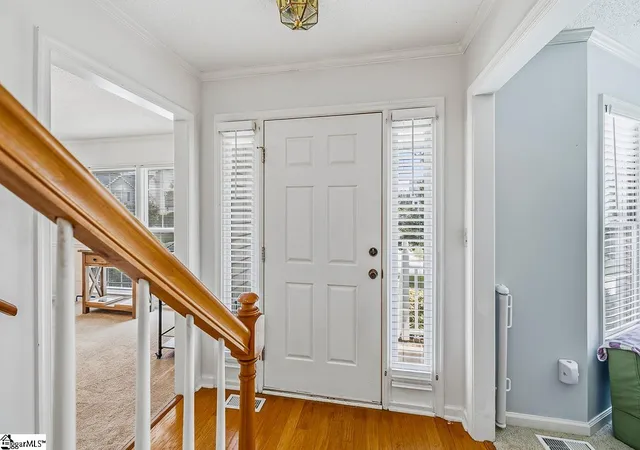 Photo 3 of Single family home for sale at 10 Hyde Park Ln, Mauldin, SC 29662 | MLS# 1599438 | Listing updated on 2026-09-08