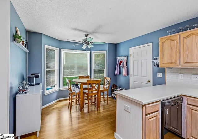 Photo 4 of Single family home for sale at 10 Hyde Park Ln, Mauldin, SC 29662 | MLS# 1599438 | Listing updated on 2026-09-08