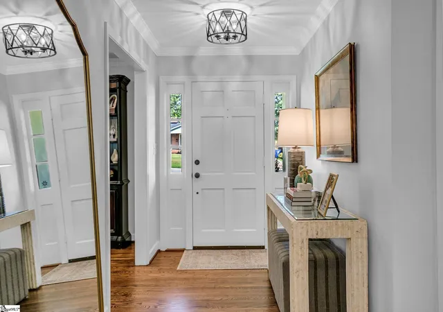 Photo 4 of Single family home for sale at 107 Birchwood Dr, Greenville, SC 29605 | MLS# 1601965 | Listing updated on 2026-08-29