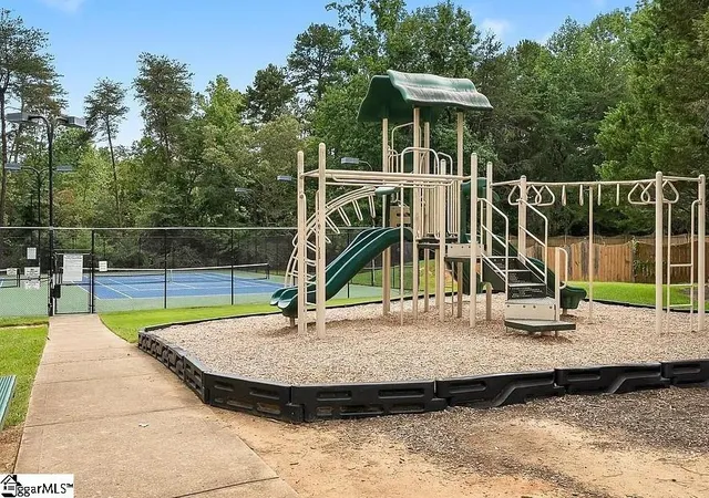 Photo 24 of Single family home for sale at 1 Karsten Creek Dr, Simpsonville, SC 29681 | MLS# 1601572 | Listing updated on 2026-10-08