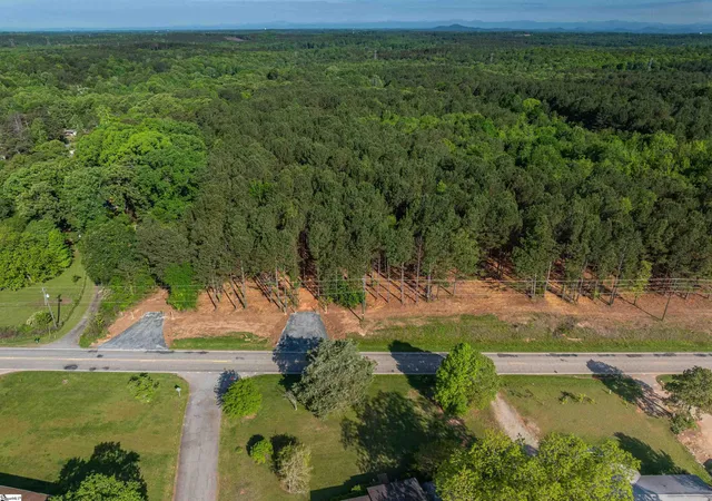 3rd image of 05 Moorefield Memorial Hwy, Liberty, SC 29657 | MLS# 1557591