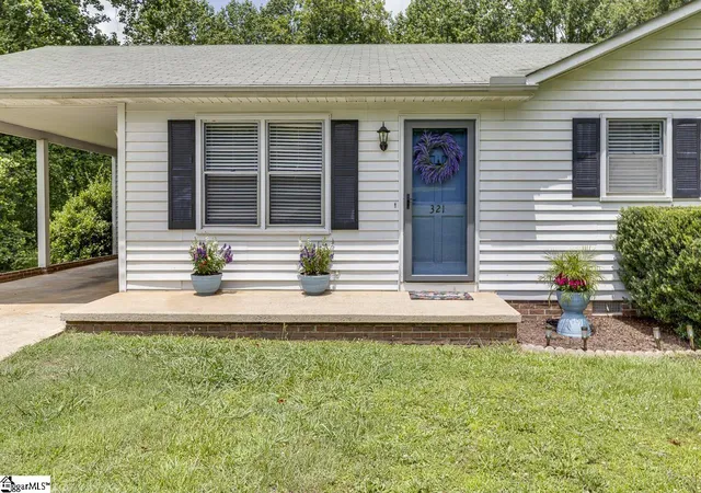 2nd image of 321 Springdale Ave, Liberty, SC 29657 | MLS# 1596398