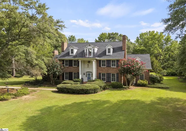 Photo 1 of Single family home for sale at 208 Holland Rd, Simpsonville, SC 29681 | MLS# 1601940 | Listing updated on 2026-08-28