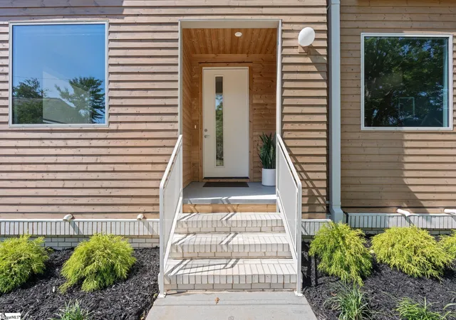 3rd image of 13 Griffin St, Greenville, SC 29601 | MLS# 1594716