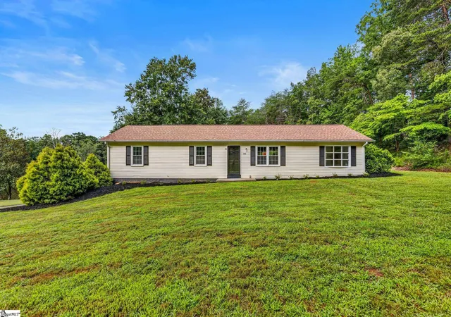 Photo 1 of Single family home for sale at 250 John High Rd, Campobello, SC 29322 | MLS# 1600477 | Listing updated on 2026-08-25