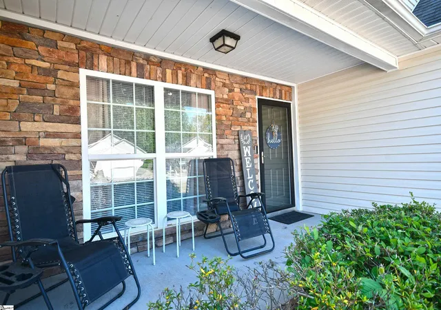 Photo 3 of Single family home for sale at 108 Rudolph Ct, Anderson, SC 29625 | MLS# 1600230 | Listing updated on 2026-09-16