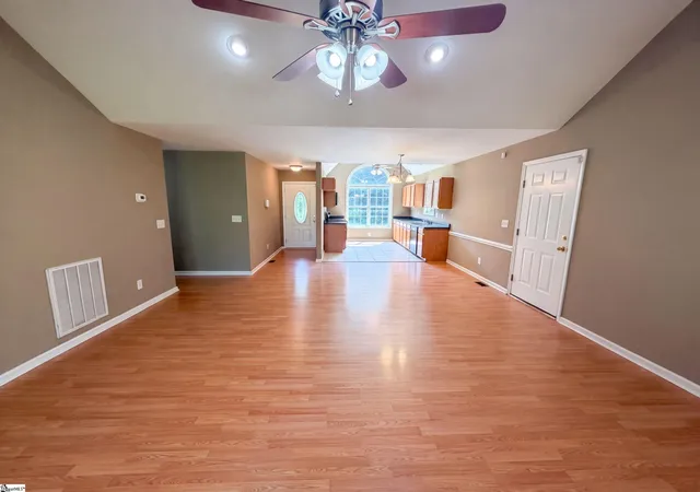Photo 3 of Single family home for sale at 116 Fernwood Dr, Easley, SC 29640 | MLS# 1600688 | Listing updated on 2026-09-17