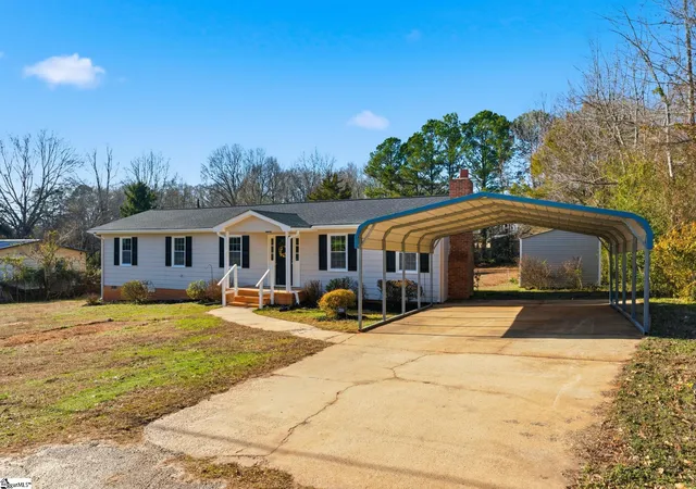 Homes for sale in Piedmont, SC | 250 Pine Dr, Piedmont, SC 29673 | MLS# 1588542
