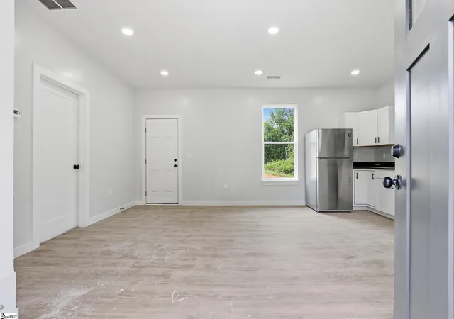 3rd image of 52 Lily St, Greenville, SC 29617 | MLS# 1590391
