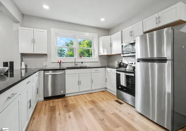 Photo 3 of Single family home for sale at 26 2nd Ave, Greenville, SC 29609 | MLS# 1598539 | Listing updated on 2026-09-01