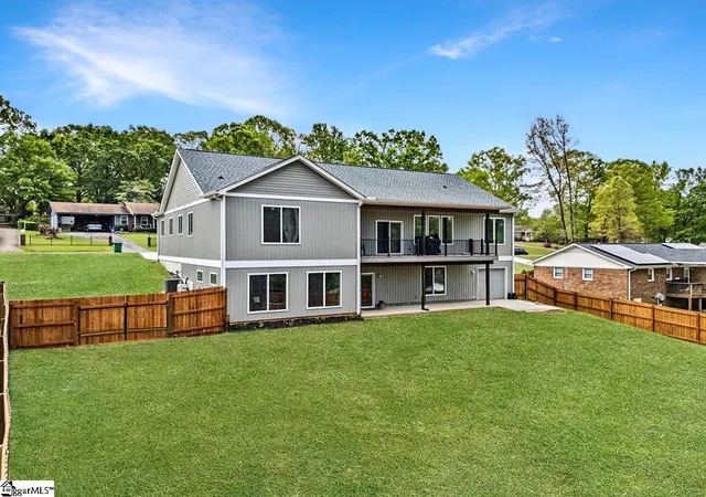 Photo 35 of Single family home for sale at 308 Pineridge Dr, Spartanburg, SC 29303 | MLS# 1596580 | Listing updated on 2026-07-02