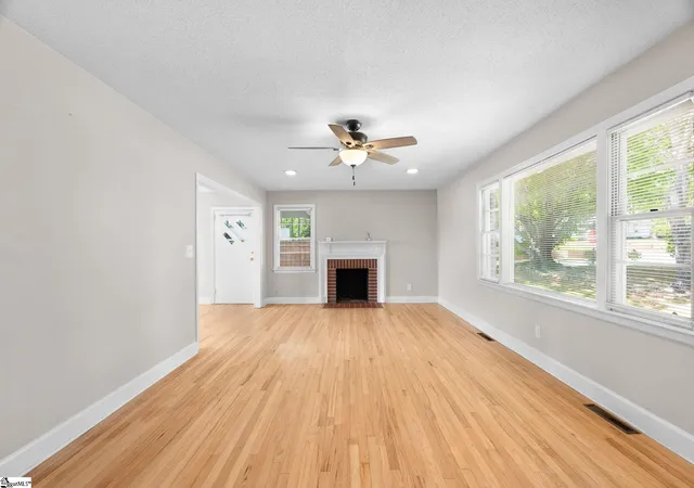 5th image of 607 W Farley Ave, Laurens, SC 29360 | MLS# 1588178