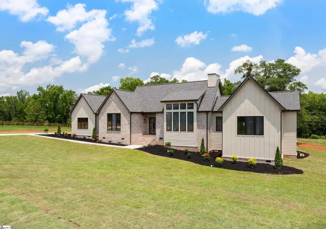 Homes for sale in Pelzer, SC | 778 Garrison Rd, Pelzer, SC 29669 | MLS# 1591051