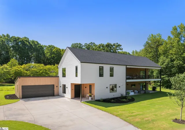 Photo 1 of Single family home for sale at 460 Enoree Rd, Travelers Rest, SC 29690 | MLS# 1601392 | Listing updated on 2026-08-20