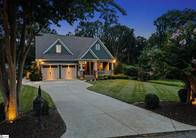 Photo 1 of Single family home for sale at 16 Willow Springs Dr, Greenville, SC 29607 | MLS# 1601486 | Listing updated on 2026-09-01
