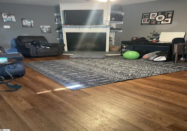 Photo 2 of Multi family home for sale at 309 Powell Mill Rd, Spartanburg, SC 29301 | MLS# 1586182 | Listing updated on 2026-08-03