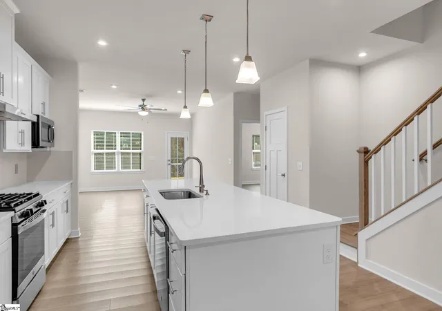 Photo 4 of Townhouse for sale at 55 Moss Hollow Wy, Simpsonville, SC 29680 | MLS# 1601391 | Listing updated on 2026-09-07