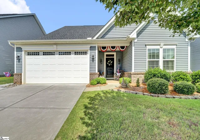 Photo 1 of Single family home for sale at 5 Witchita Ln, Greenville, SC 29607 | MLS# 1599051 | Listing updated on 2026-09-08