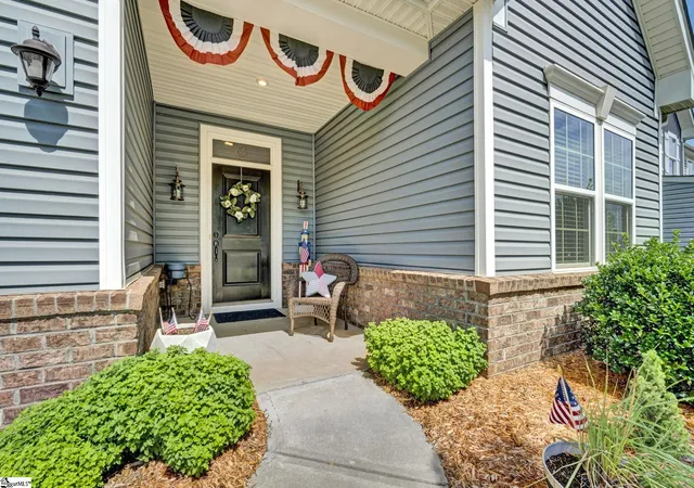 Photo 2 of Single family home for sale at 5 Witchita Ln, Greenville, SC 29607 | MLS# 1599051 | Listing updated on 2026-09-08