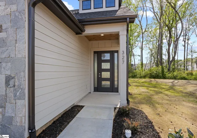 3rd image of 327 Eagle Mill Ln, Greer, SC 29651 | MLS# 1584813