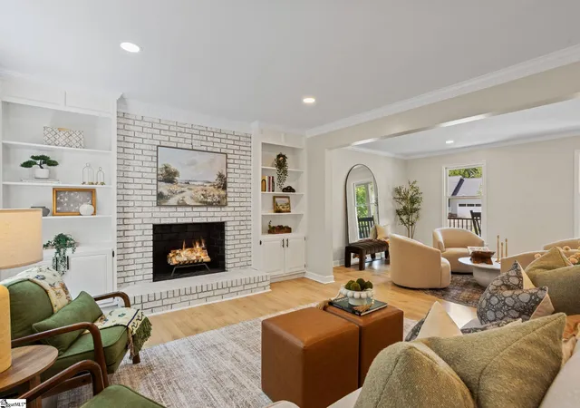 Photo 4 of Single family home for sale at 109 Chase Woods Ct, Simpsonville, SC 29680 | MLS# 1593783 | Listing updated on 2026-09-18