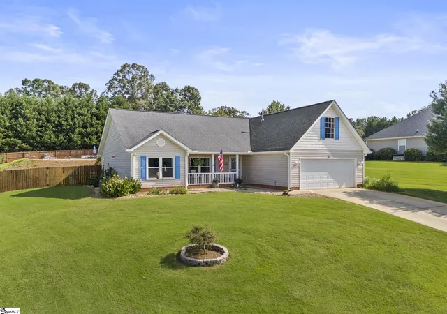Photo 1 of Single family home for sale at 52 Sacha Ln, Travelers Rest, SC 29690 | MLS# 1602098 | Listing updated on 2026-09-10