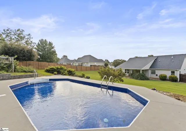 Photo 2 of Single family home for sale at 52 Sacha Ln, Travelers Rest, SC 29690 | MLS# 1602098 | Listing updated on 2026-09-10