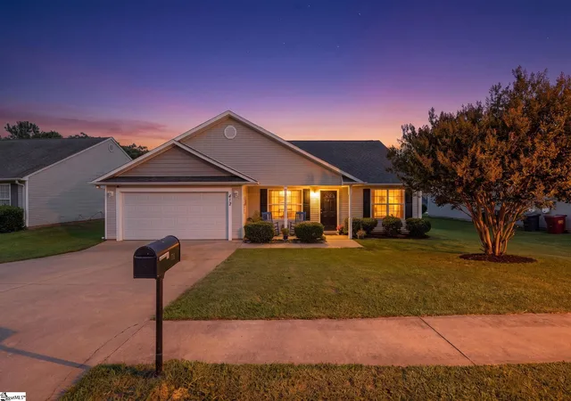 Photo 1 of Single family home for sale at 413 Bentridge Dr, Spartanburg, SC 29301 | MLS# 1599087 | Listing updated on 2026-09-01