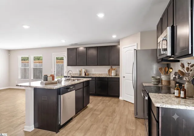 Photo 3 of Single family home for sale at 105 Echline St, Fountain Inn, SC 29644 | MLS# 1590340 | Listing updated on 2026-08-27