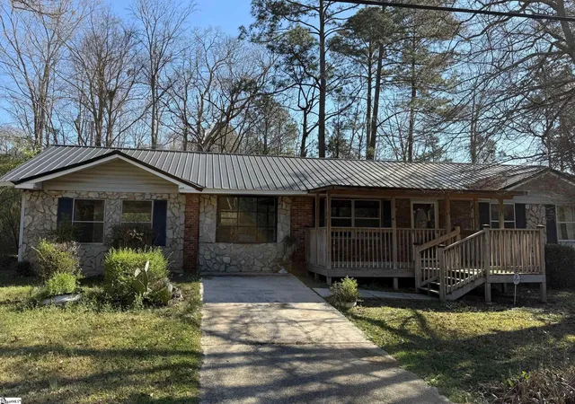 Photo 2 of Single family home for sale at 6284 Hwy 28 S, Mc Cormick, SC 29835 | MLS# 1584748 | Listing updated on 2026-08-18