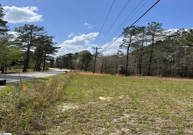 Photo 3 of Sale Pending at 1519 Hard Scrabble Rd, Columbia, SC 29203 | MLS# 1468182 | Listing updated on 2026-07-03