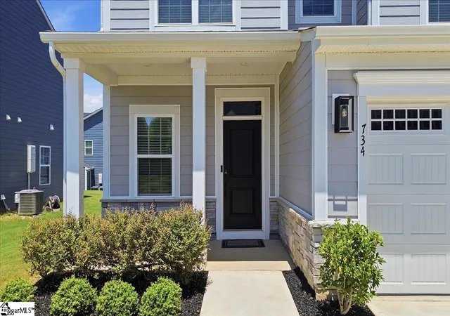 Photo 2 of Single family home for sale at 734 Lady Fern Dr, Woodruff, SC 29388 | MLS# 1597676 | Listing updated on 2026-08-07