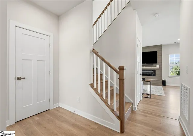 Photo 3 of Single family home for sale at 734 Lady Fern Dr, Woodruff, SC 29388 | MLS# 1597676 | Listing updated on 2026-08-07