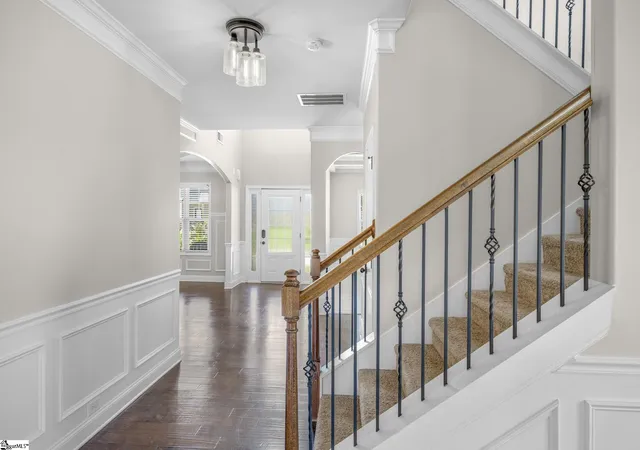 Photo 2 of Single family home for sale at 120 Sandpine Wy, Greer, SC 29651 | MLS# 1599175 | Listing updated on 2026-09-04