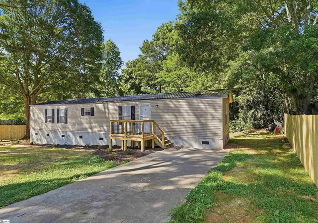 2nd image of 101 Jasper Dr, Belton, SC 29627 | MLS# 1600871