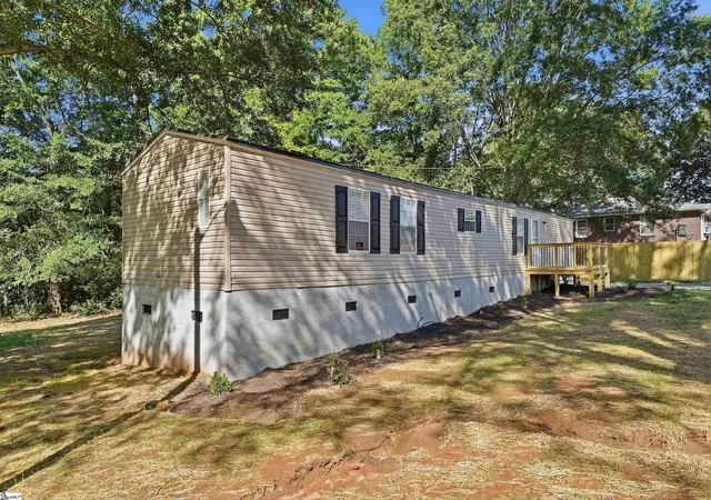 Photo 3 of Single family home for sale at 101 Jasper Dr, Belton, SC 29627 | MLS# 1600871 | Listing updated on 2026-08-27
