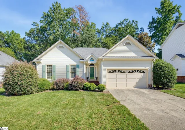 Photo 1 of Single family home for sale at 101 Rocky Chase Dr, Greenville, SC 29615 | MLS# 1601945 | Listing updated on 2026-09-06