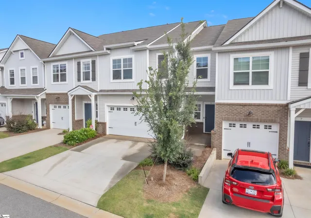Photo 3 of Sale Pending at 5 Camden Woods Trl #213C, Greenville, SC 29607 | MLS# 1600368 | Listing updated on 2026-08-18
