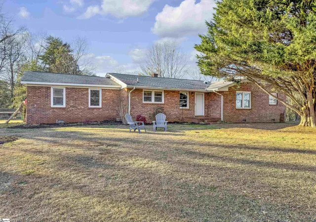 Photo 1 of Single family home for sale at 2551 Compton Bridge Rd, Inman, SC 29349 | MLS# 1579121 | Listing updated on 2026-01-28
