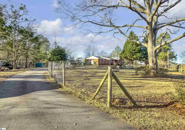 Photo 3 of Single family home for sale at 2551 Compton Bridge Rd, Inman, SC 29349 | MLS# 1579121 | Listing updated on 2026-01-28